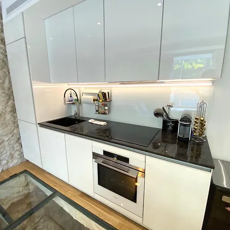 公寓 Cocon Ap4446 By Riviera Homes *